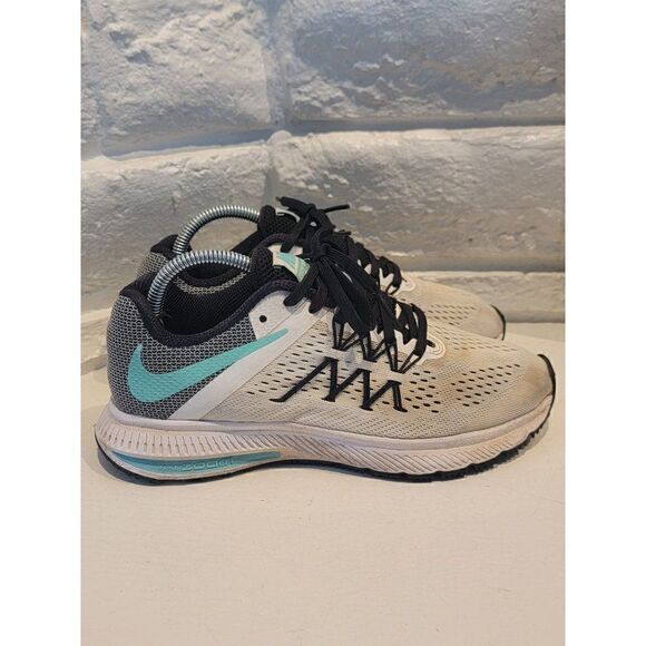 Nike Air Zoom Winflo 3 2016 Women's 831562-101 White Running Shoes Size 6 - Picture 1 of 9